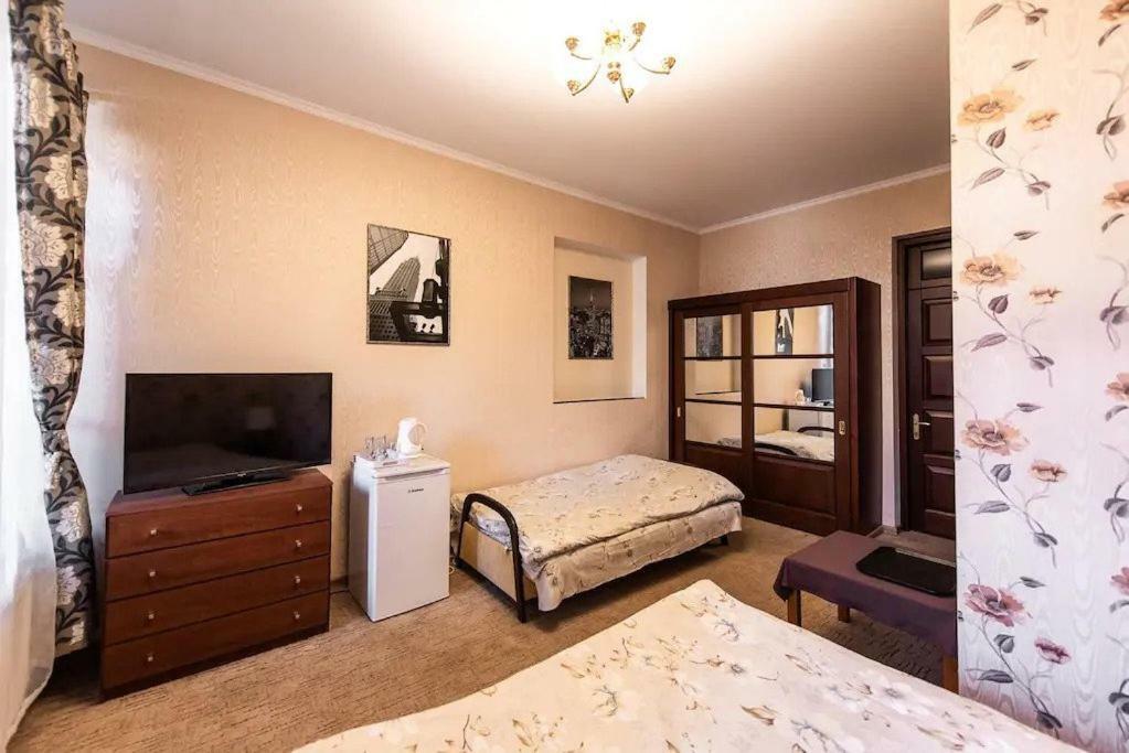 Apart-Hotel Next To Deribasivska Odessa Dış mekan fotoğraf