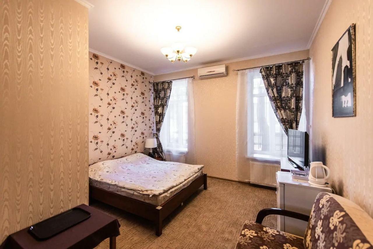 Apart-Hotel Next To Deribasivska Odessa Dış mekan fotoğraf